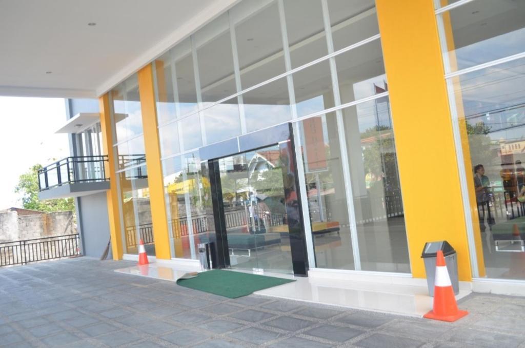 Edu Hostel Yogyakarta Exterior foto